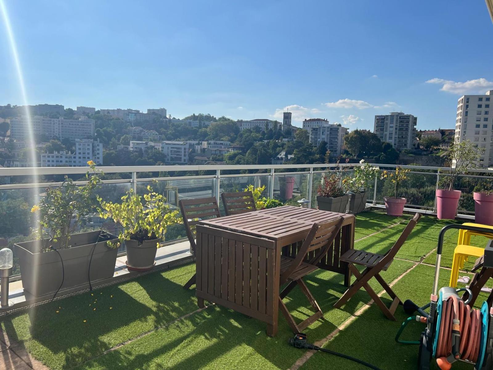 Chambre Dans Les Hauteurs De Lyon Proche Fourviere Chez L Hote Exterior foto